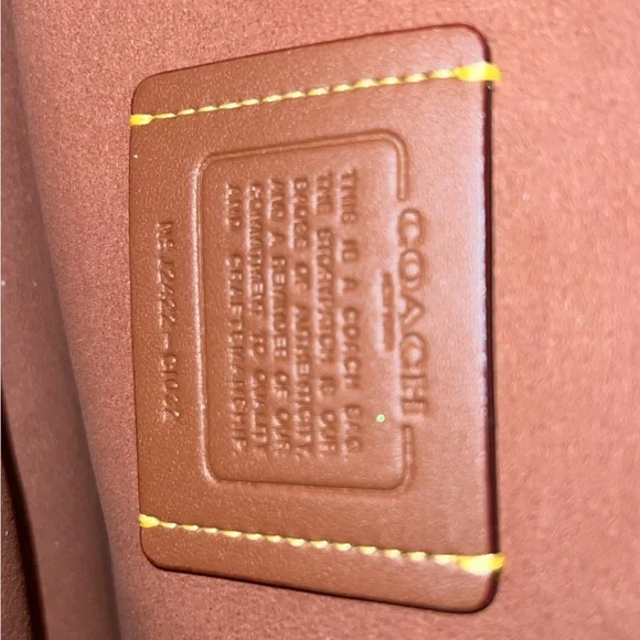 Coach Tabby Shoulder Bag 26 In Signature Canvas - Picture 5 of 8